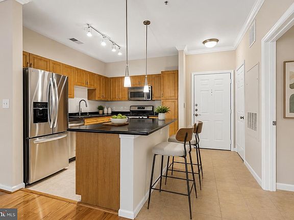 3rd image of 12945 Centre Park Cir APT 303