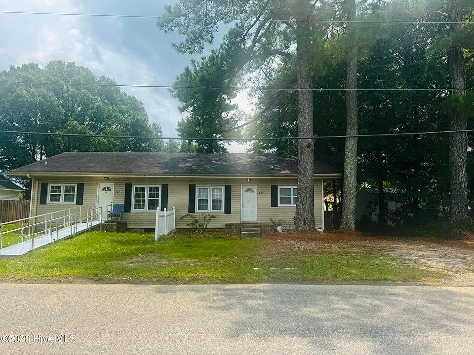 1st image of 207 W Bridgers Street