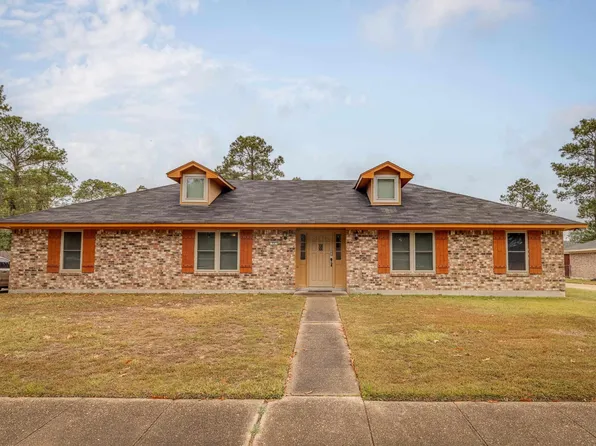 22 W Elmwood Dr, Monroe, LA 71203