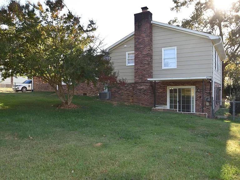 269 Brookfield Rd — Photo 8