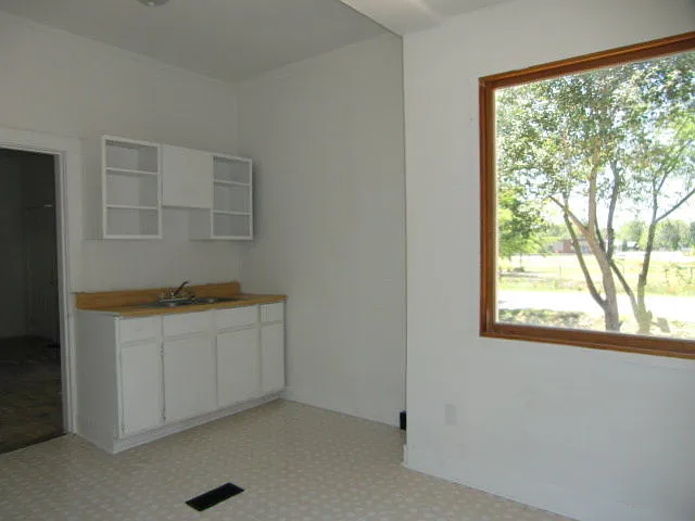 1914 1/2 Kratha Dr — Photo 14