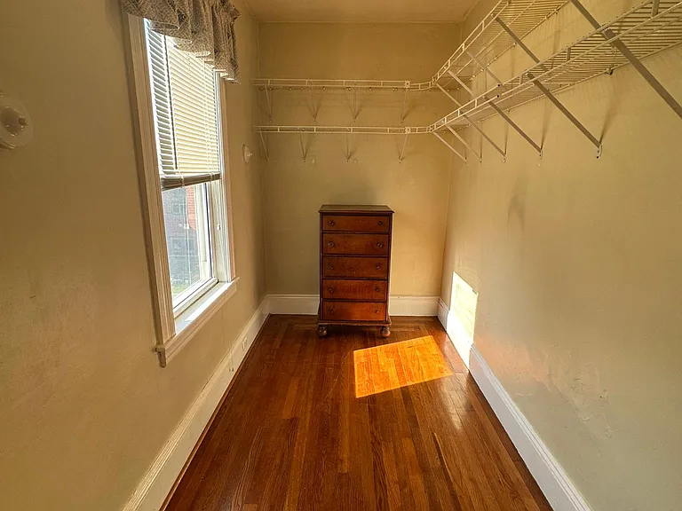 33 Knowlton St #B — Photo 6