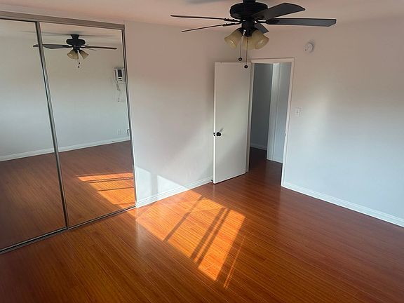 4th image of 3367-73 Overland Ave #7108