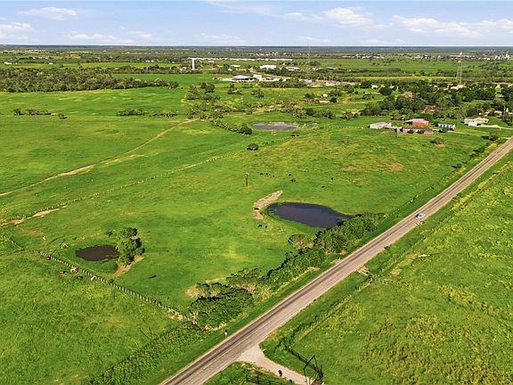 5th image of 202 Fm 466 Rd