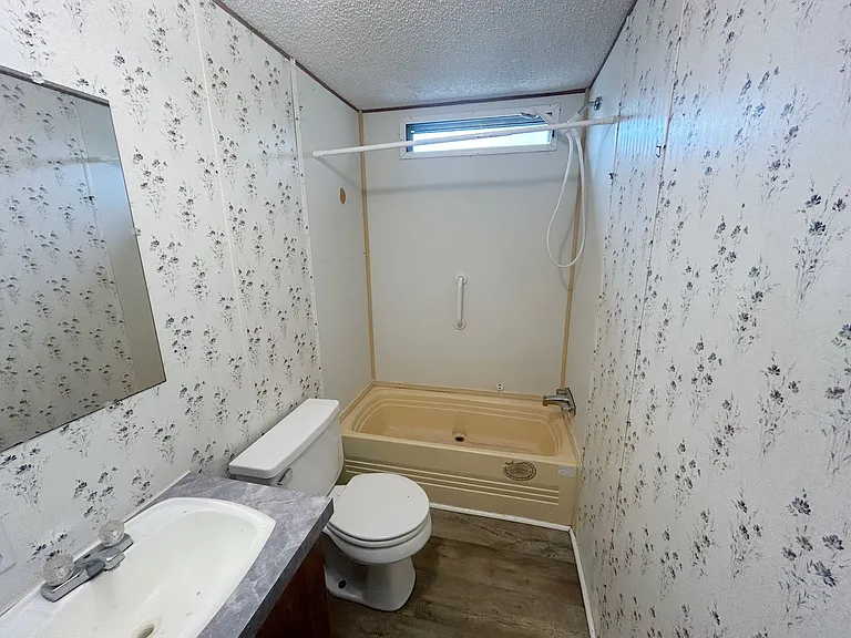 72 Tammy Ln — Photo 9