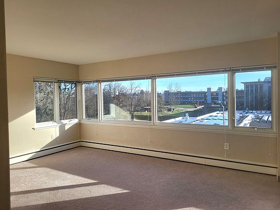 5th image of 1517 Capitol Way S #310