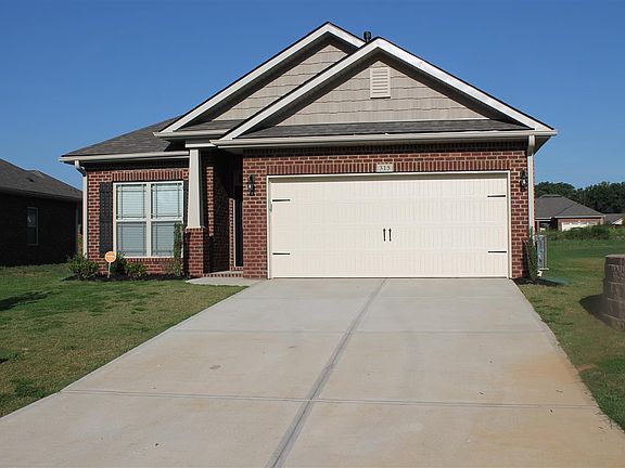 3rd image of 315 Huntwood Dr