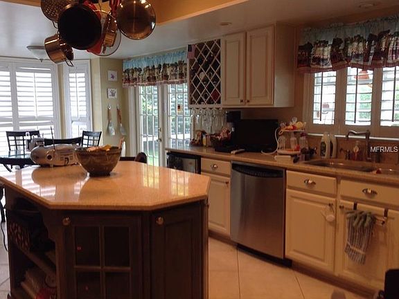 4th image of 15623 Jericho Dr