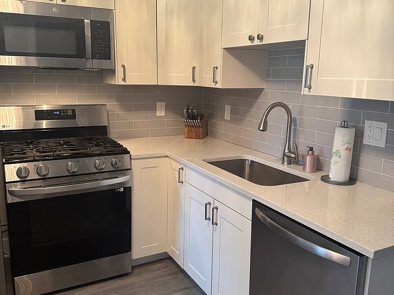 3330 McDowell St — Photo 4