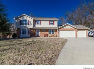 318 Autumn Ridge Dr, Collinsville, IL 62234