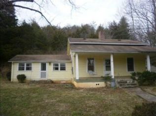 22 Bennett Cove Rd, Franklin, NC 28734