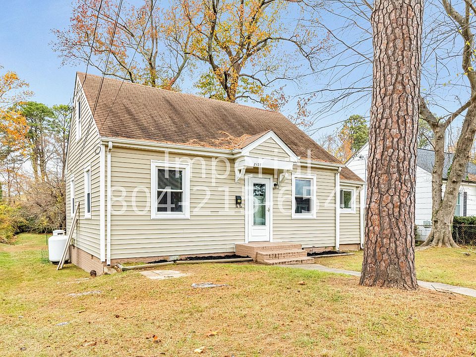 1st image of 2155 Park Ln