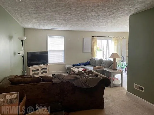 265 Bronze Leaf Dr NW — Photo 3