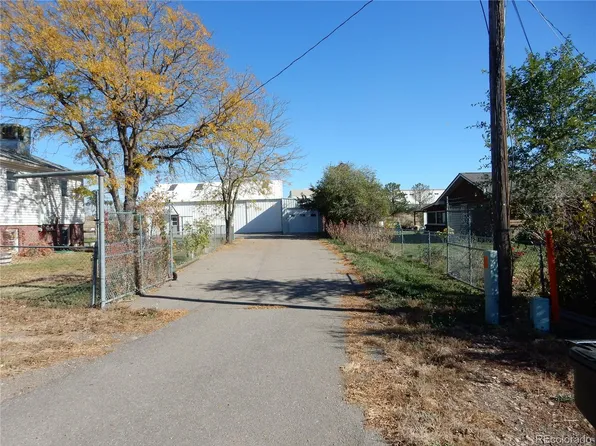 19200 Smith Road, Aurora, CO 80011