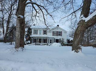 10100 S Norris Rd, Delton, MI 49046