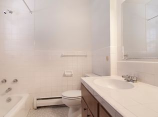 515 Cleveland Ave S APT 201, Saint Paul, MN 55116