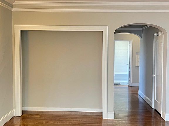 3rd image of 1280 Lombard St APT 204