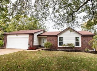 6109 Clovergreen Pl, Saint Louis, MO 63129