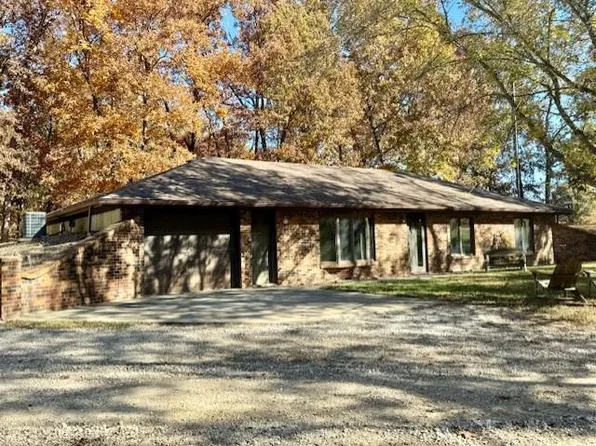 34703 State Highway C, Bevier, MO 63532