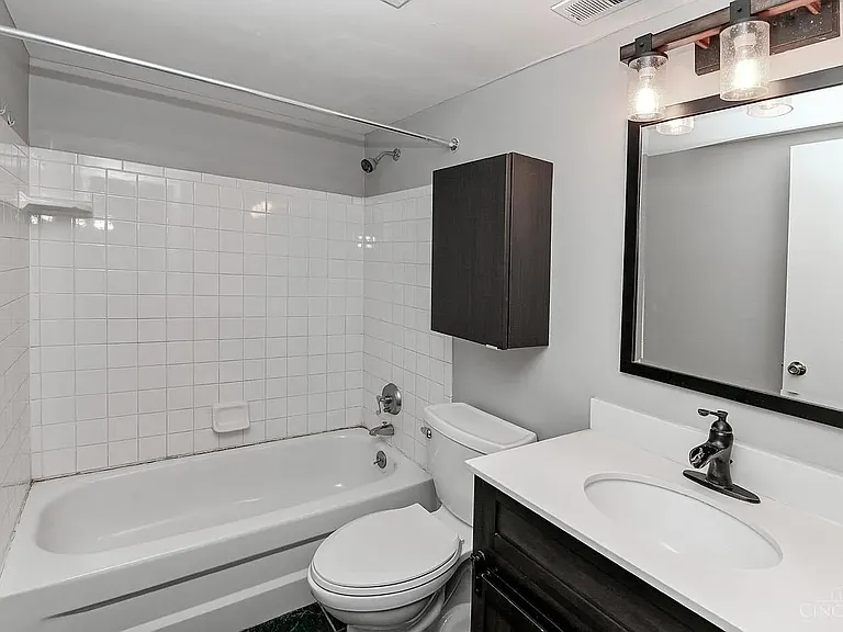 801 Delta Ave #2A — Photo 20