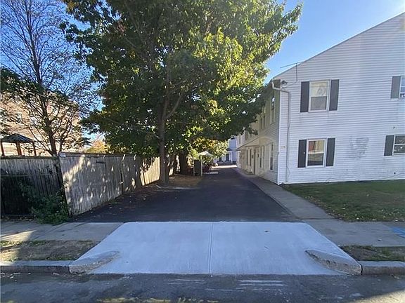 2nd image of 174 Daboll St APT C