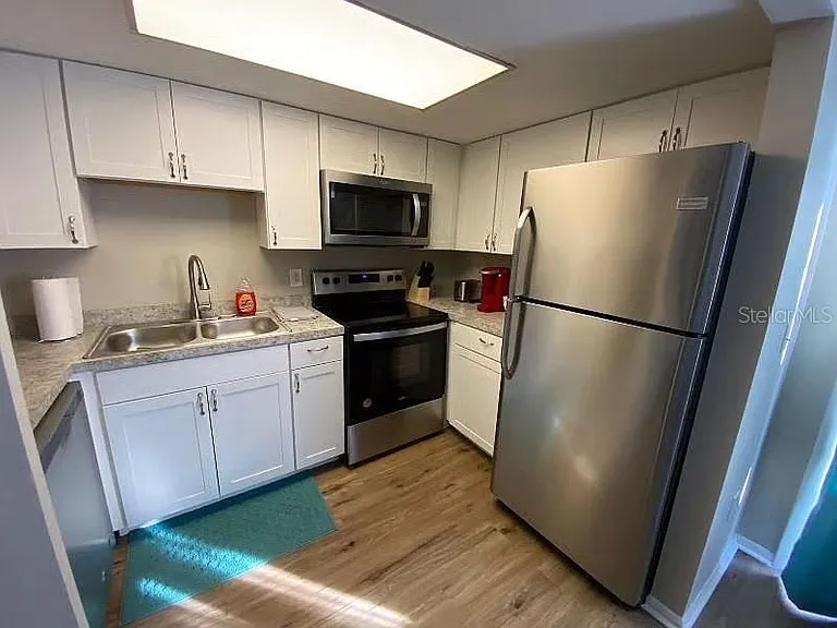 6060 Village Cir — Photo 6