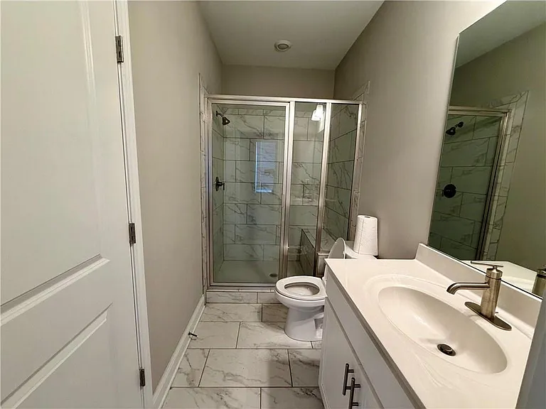 324 Overture Ct — Photo 16