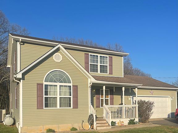 2nd image of 483 Ritchie Dr