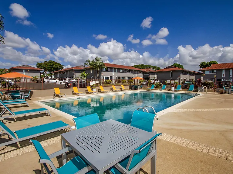 Sparkling pool at Mala Grove in Waipahu, HI