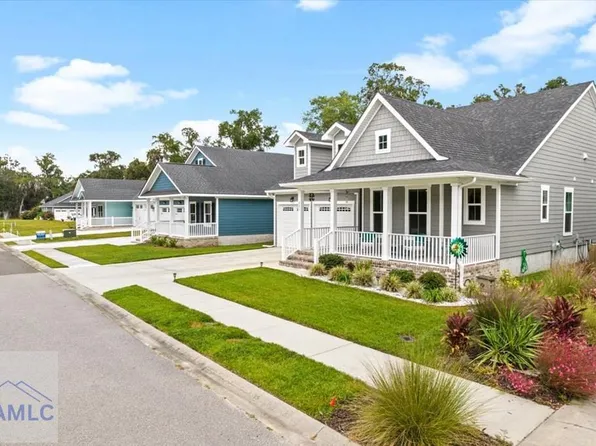 231 Village Rd, Midway, GA 31320