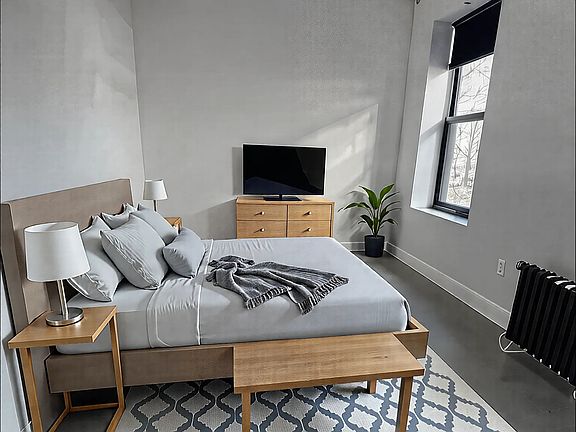 4th image of 15 Wyckoff St APT 10