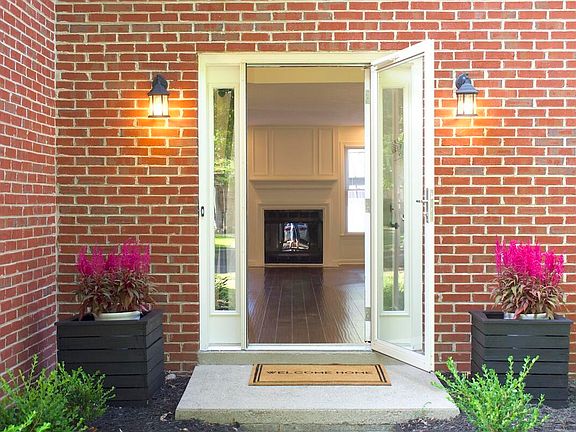 4th image of 3877 Scarlet Oak Ln