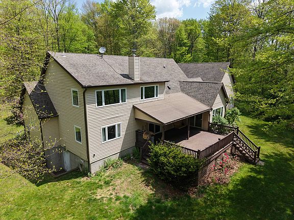 4th image of 222 Deer Ridge Rd