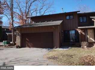 2685 Sumac Rdg, White Bear Lake, MN 55110