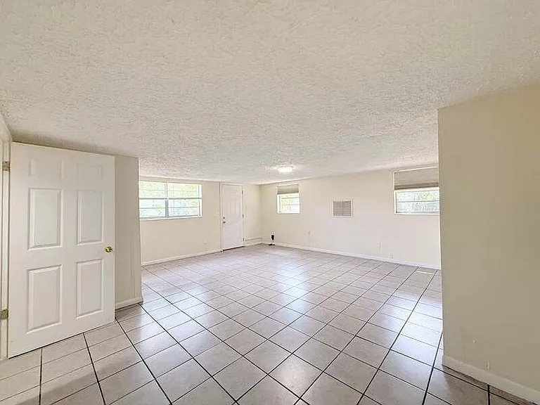 1318 Divot Ln — Photo 19
