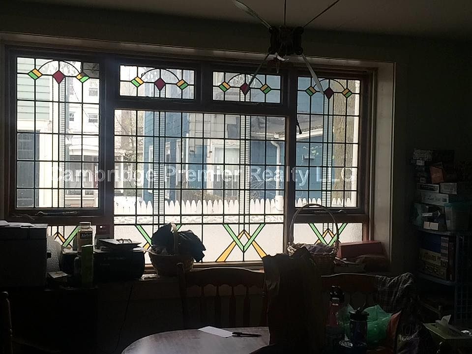 2nd image of 43 Davenport St