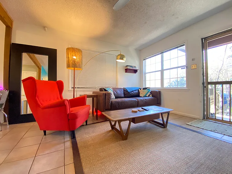 211 W Monroe St #209 — Photo 14