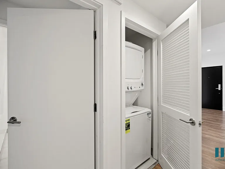In-Suite Washer & Dryer