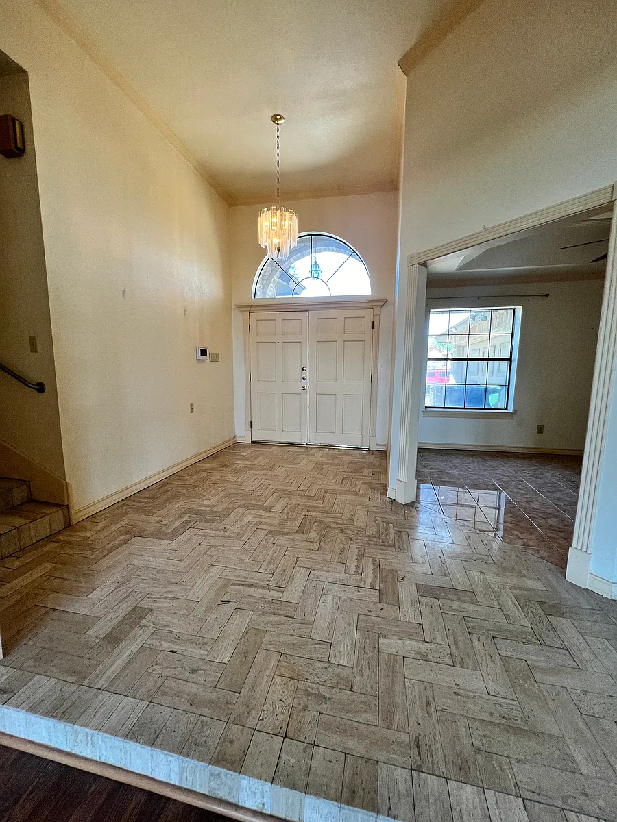 Building Photo - 405 Cayman Ct