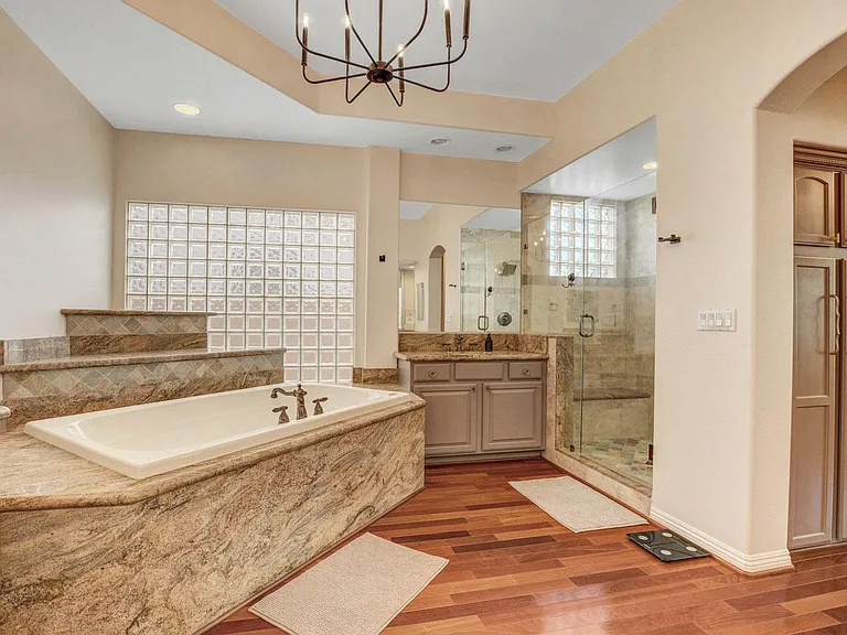 308 Round Stone Ct — Photo 41