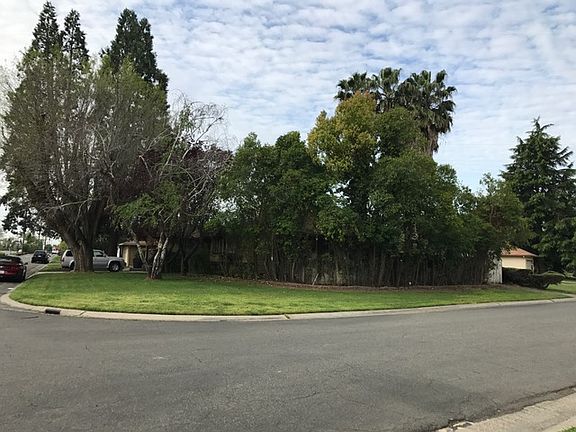2nd image of 2213 Eastern Ave