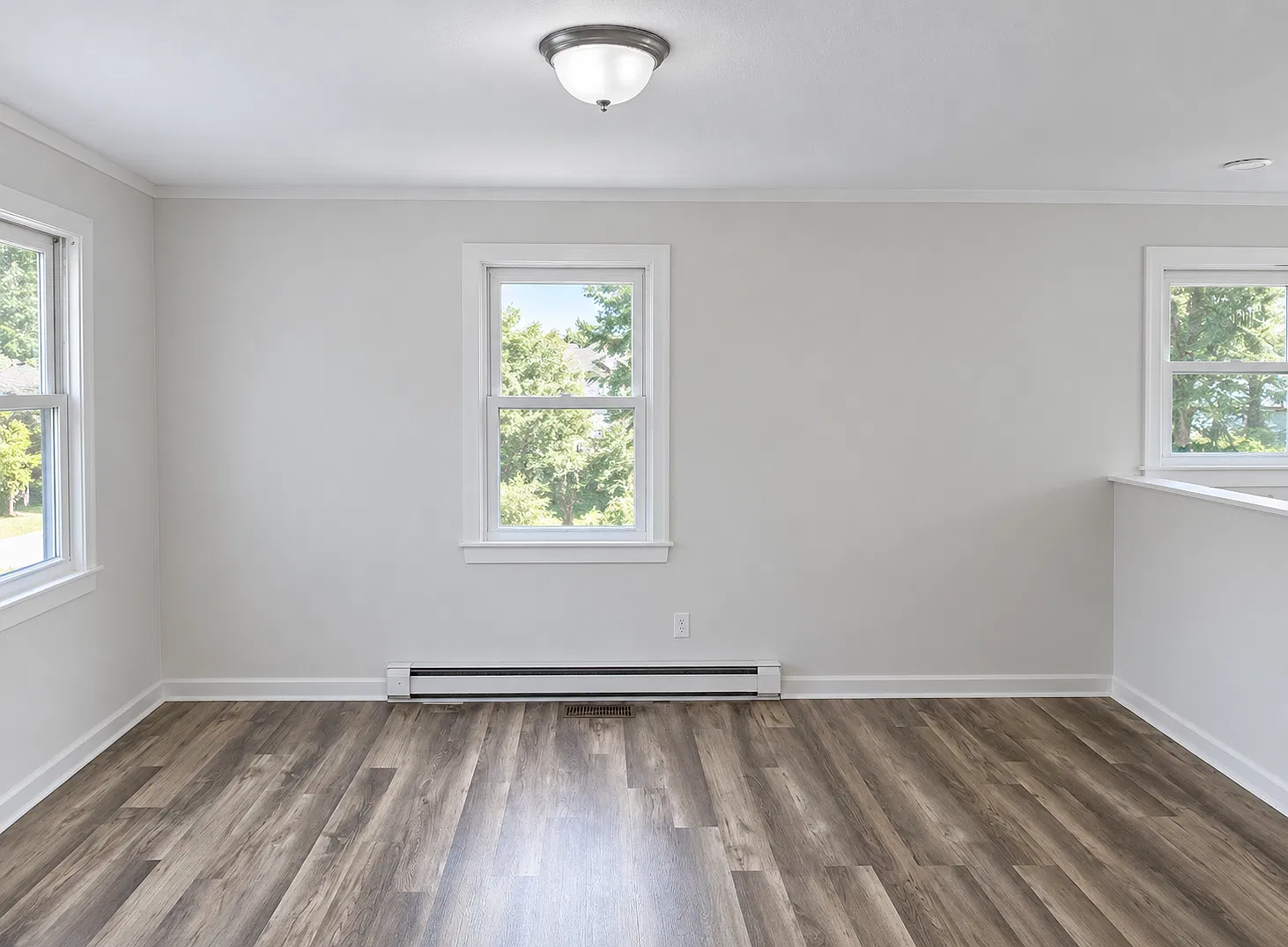 2 bed, 700 sqft, $1,400 — Photo 3