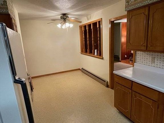 4th image of 390 W South St