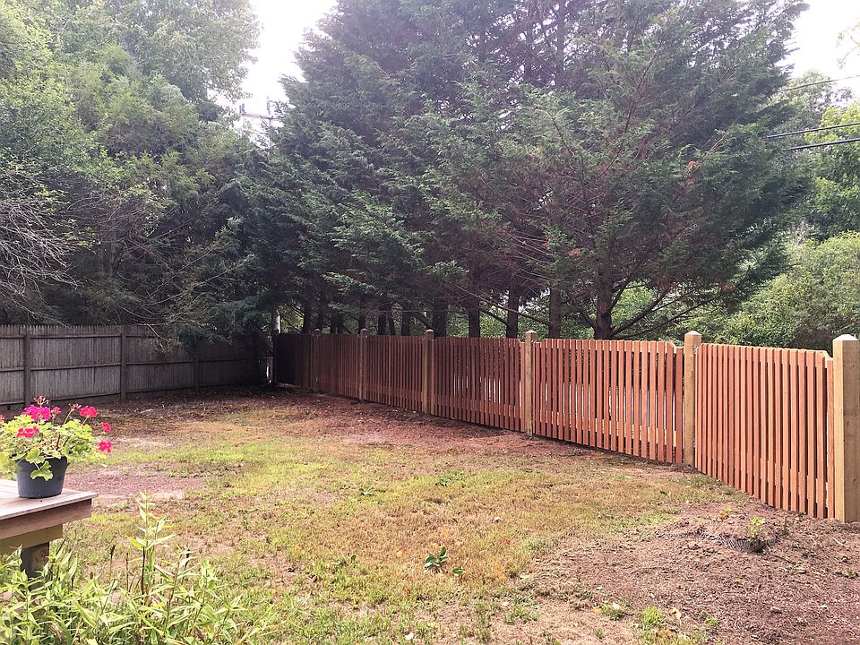 2nd image of 311 Main St