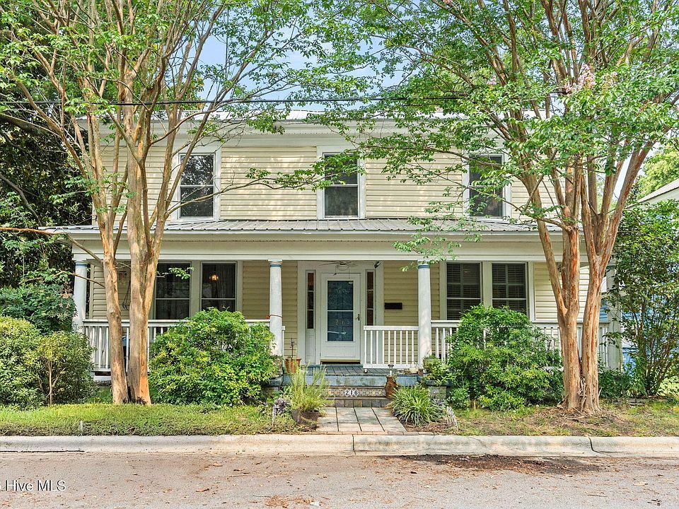 1st image of 216 Fleming Street