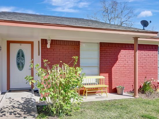 7041 Avenue R, Santa Fe, TX 77510