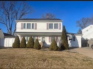 55 Cornflower Rd, Levittown, NY 11756