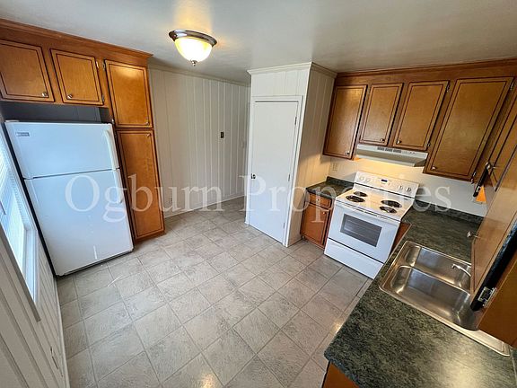 3rd image of 513-525 S Green St #525-A