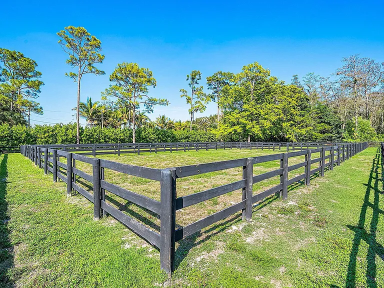 6149 Park Ln E #BARN — Photo 27