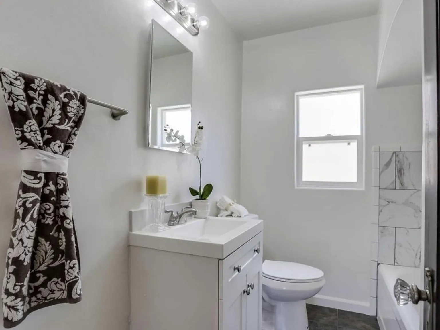 2 bed, 1013 sqft, $3,495 — Photo 3
